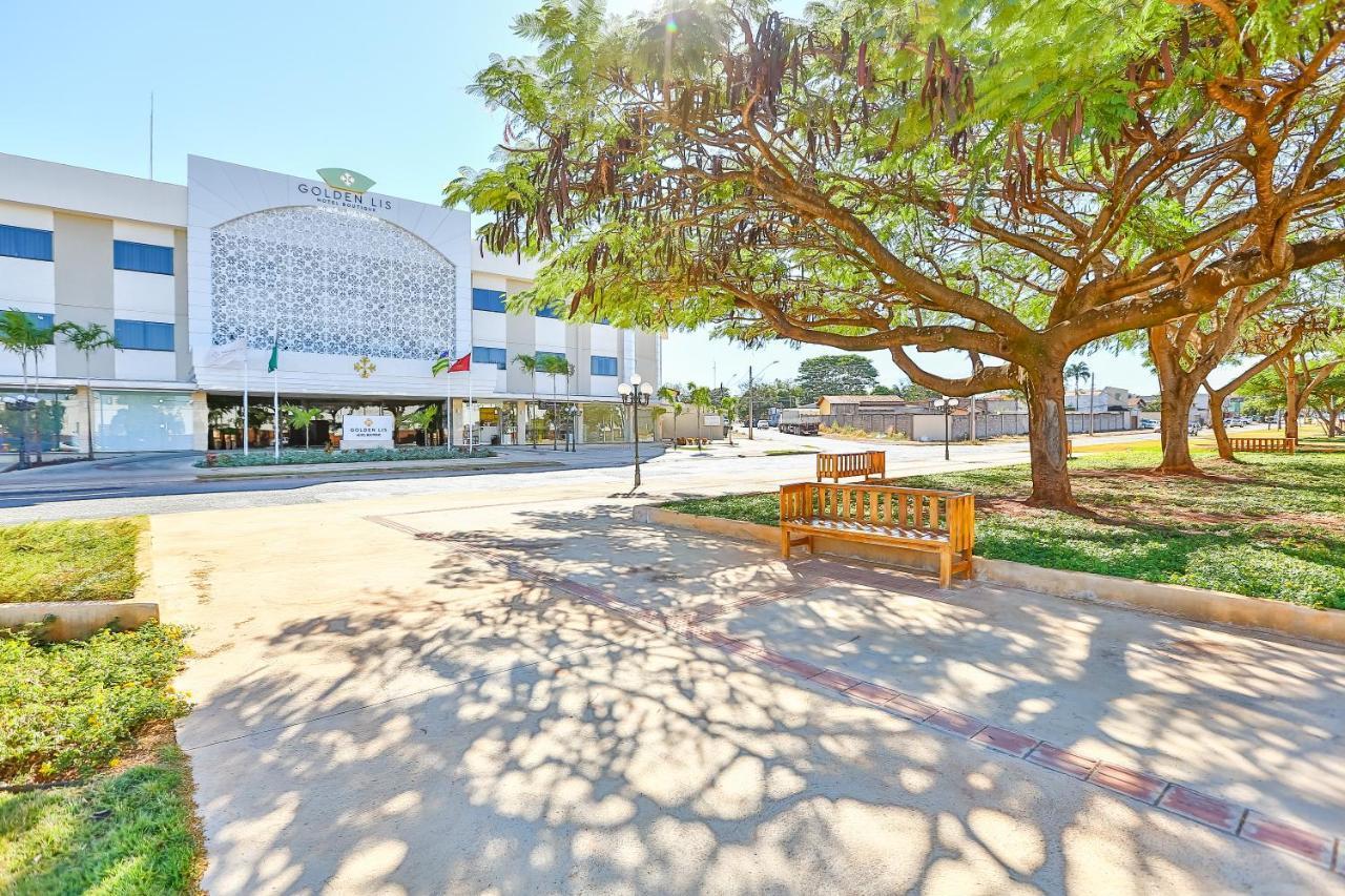 Golden Lis Hotel Boutique Goiania Exterior photo